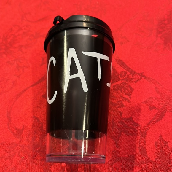 Broadway Vintage NYC cats musical refreshment plastic cups great condition Rare - Picture 2 of 8